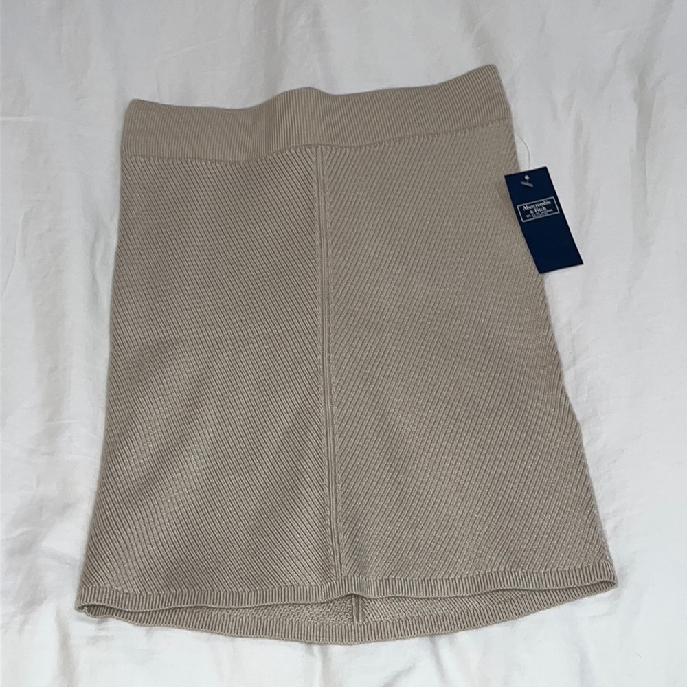 Abercrombie & Fitch knit mini skirt